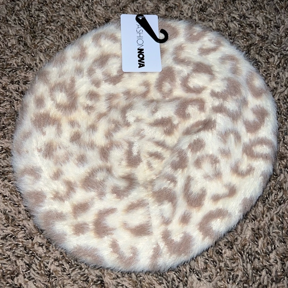 Fashion Nova Beret